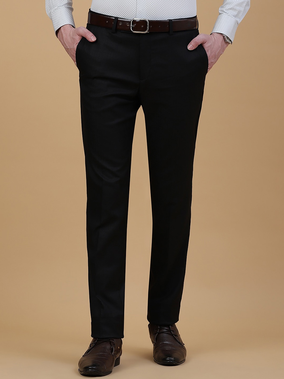 

METAL Men Mid-Rise Plain Slim Fit Formal Trousers, Black