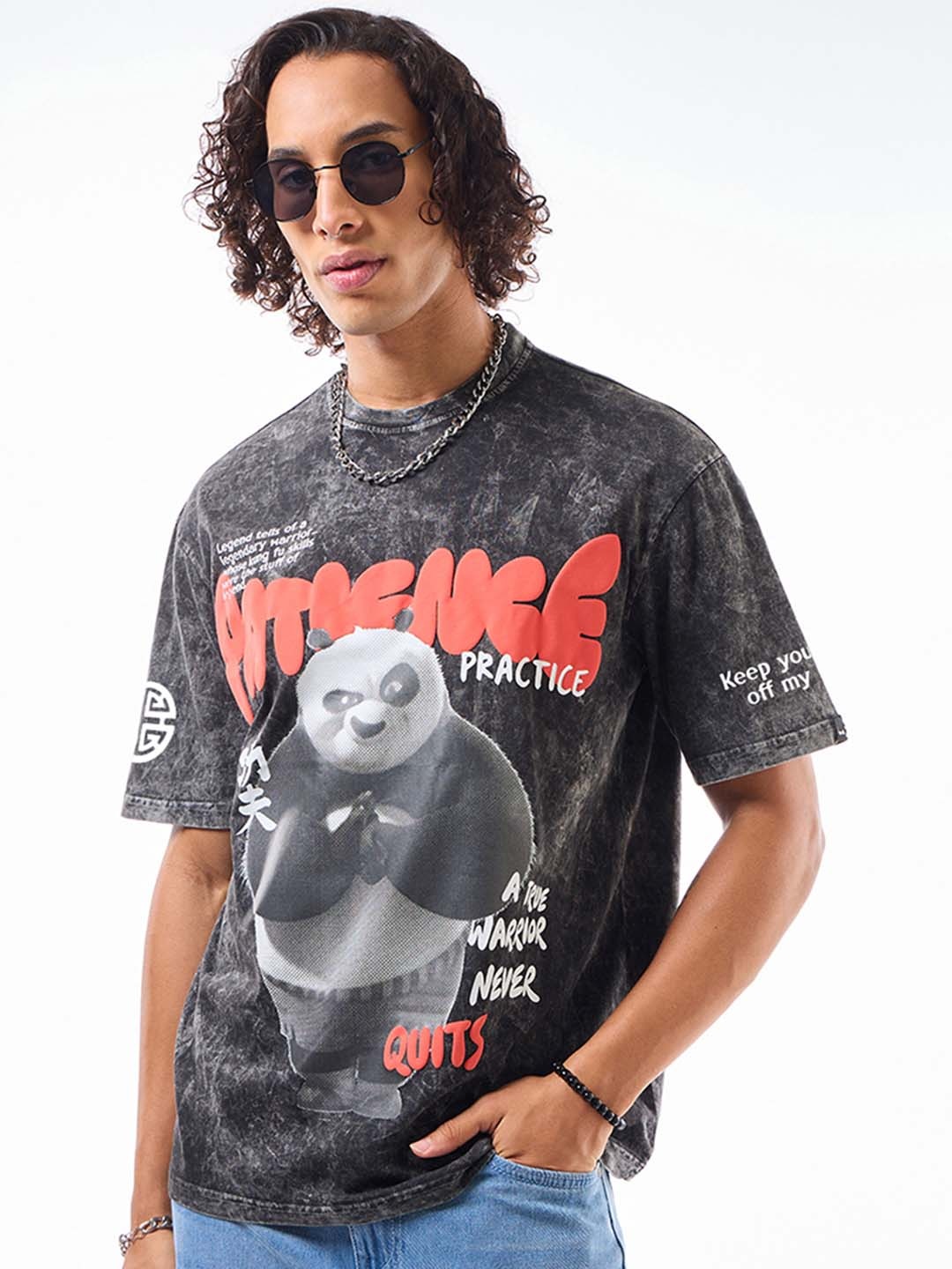 

Bewakoof Black Kung Fu Panda Printed Drop-Shoulder Sleeves Oversized Cotton T-shirt