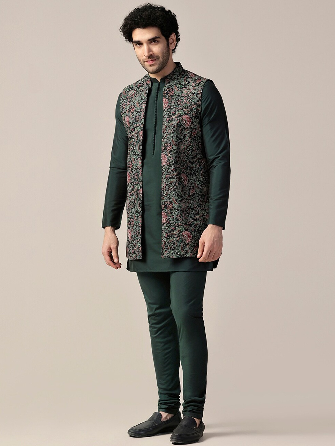 

KISAH PLUS Printed Mandarin Collar Sleeveless Nehru Jacket, Green