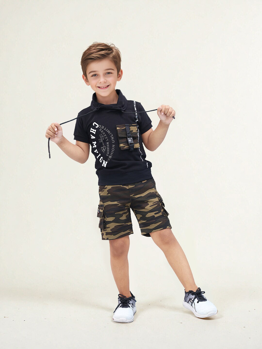 

Toonyport Boys Graphic Printed Pure Cotton T-shirt with Shorts, Black