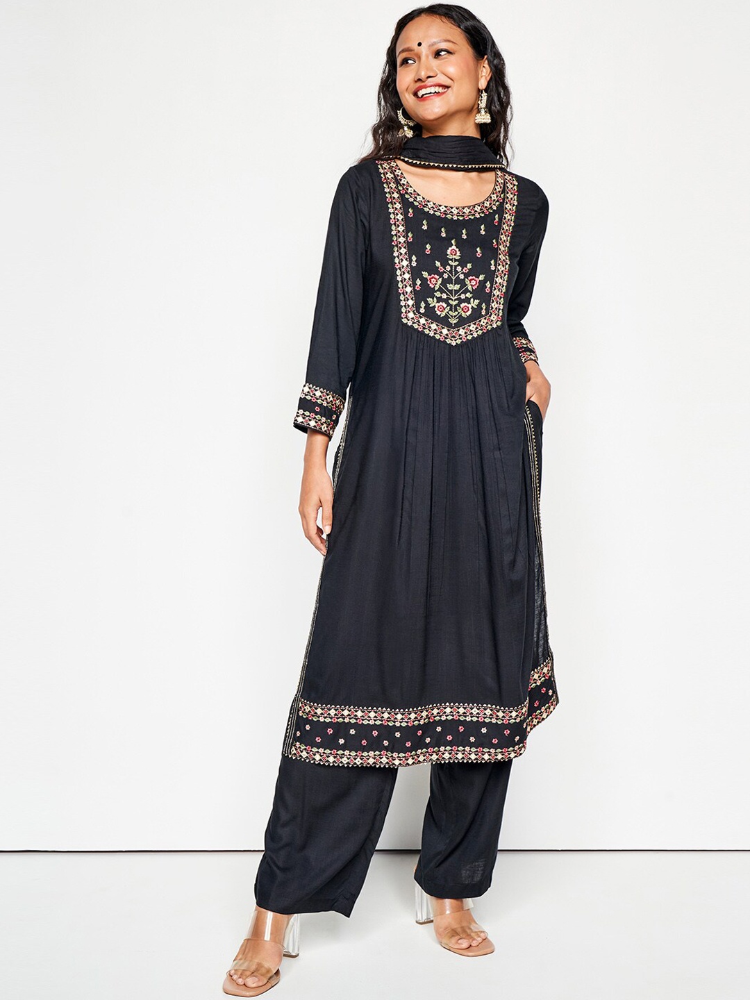 

Global Desi Round Neck Yoke Design A-Line Kurta with Trouser and Dupatta, Black