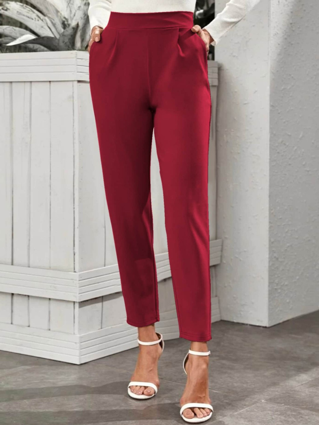 

Dream Beauty Fashion Women Mid-Rise Trousers, Maroon