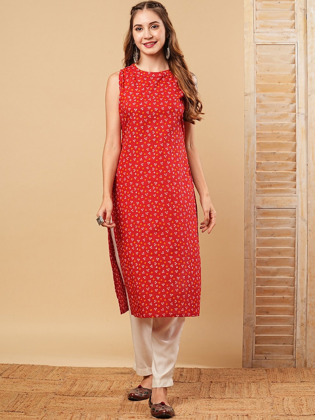 

FASHOR Geometric Printed Thread Work Cotton High Slit Straight Kurta, Red