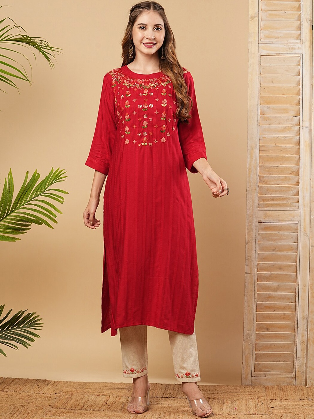 

FASHOR Round Neck Embroidered Sequinned Kurta with Trousers, Red