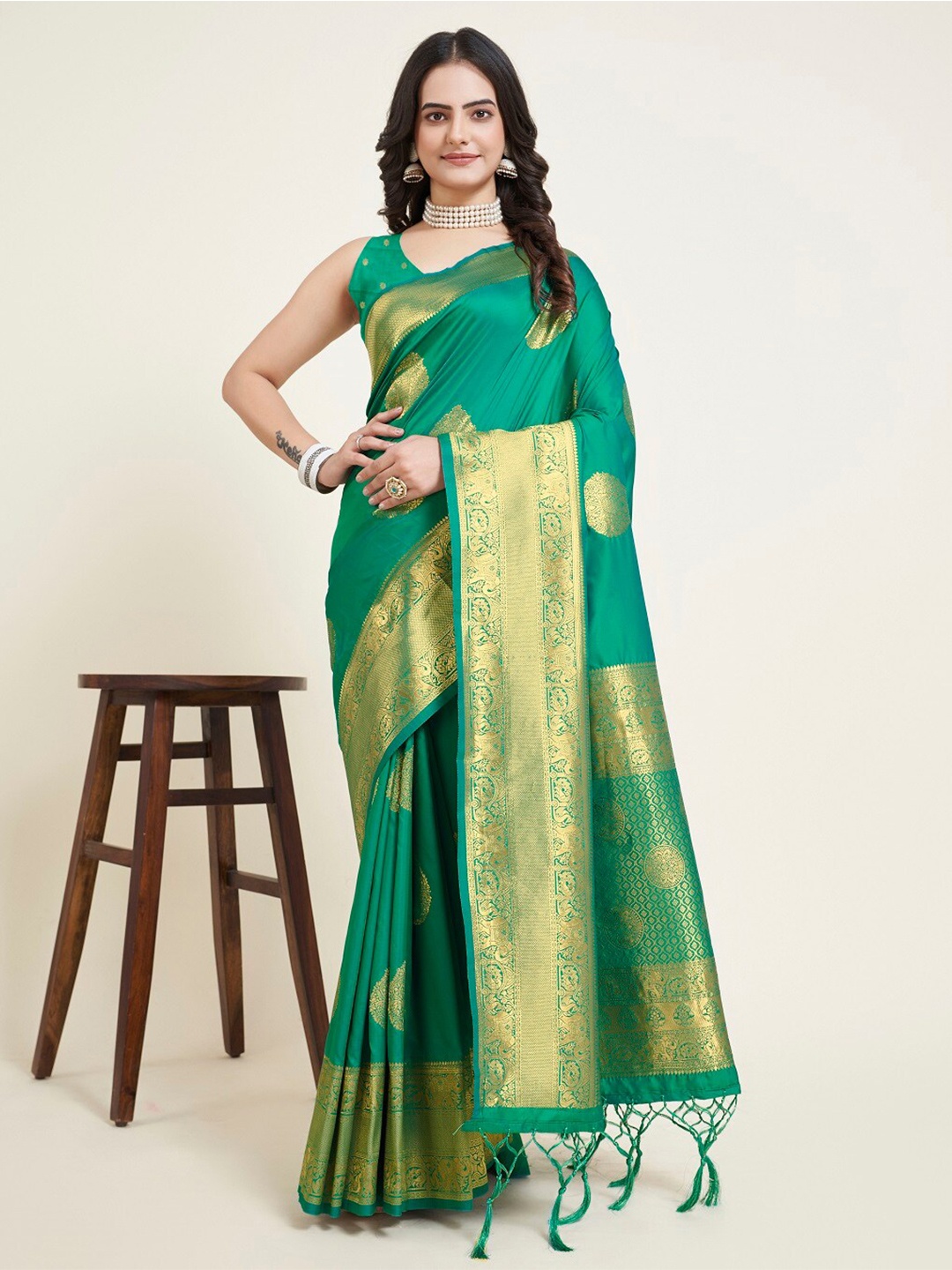 

Sarvada Ethnic Motifs Woven Design Zari Banarasi Saree, Green