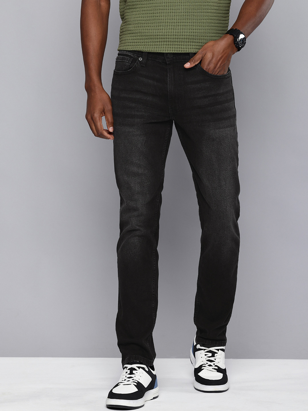 

Levis Men 511 Slim Fit Light Fade Stretchable Jeans, Black