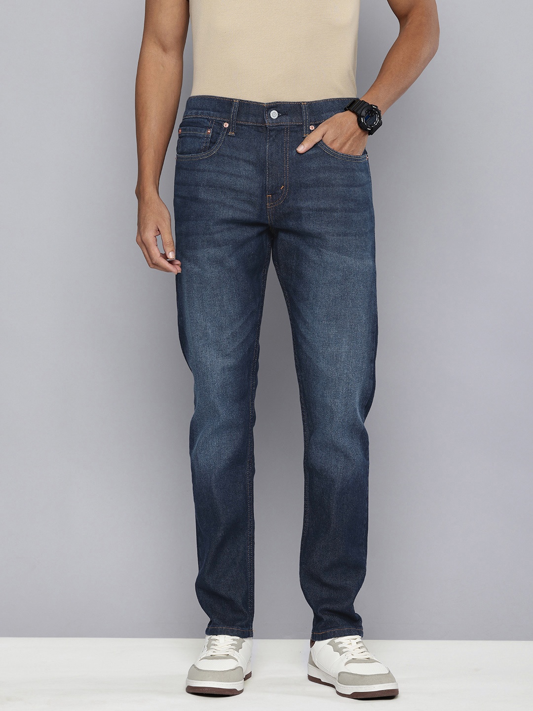 

Levis Men 512 Slim Tapered Fit Light Fade Stretchable Jeans, Blue
