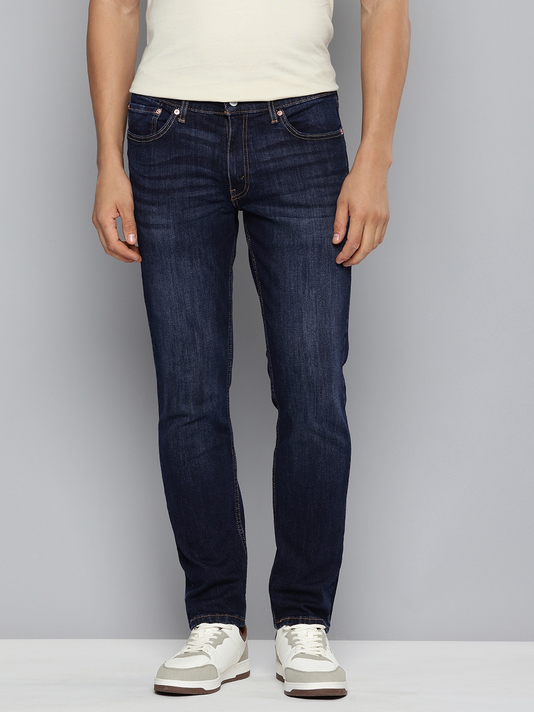

Levis Men 511 Slim Fit Light Fade Stretchable Jeans, Blue