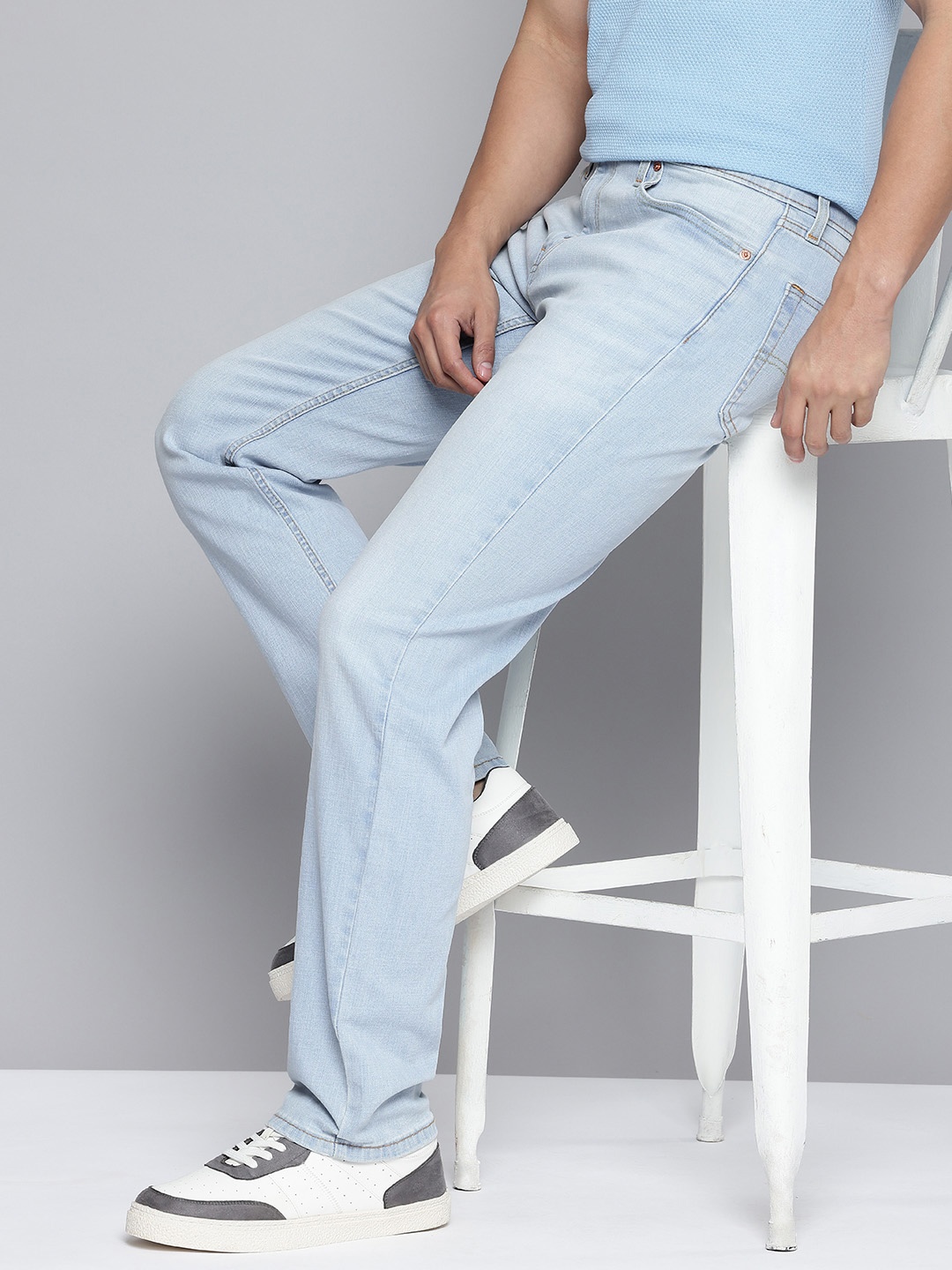 

Levis Men 511 Slim Fit Light Fade Stretchable Jeans, Blue