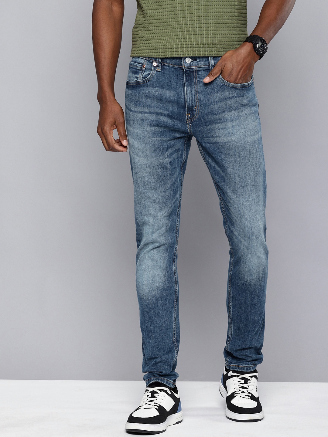 Levis Men 512 Slim Tapered Fit Heavy Fade Stretchable Jeans, Blue
