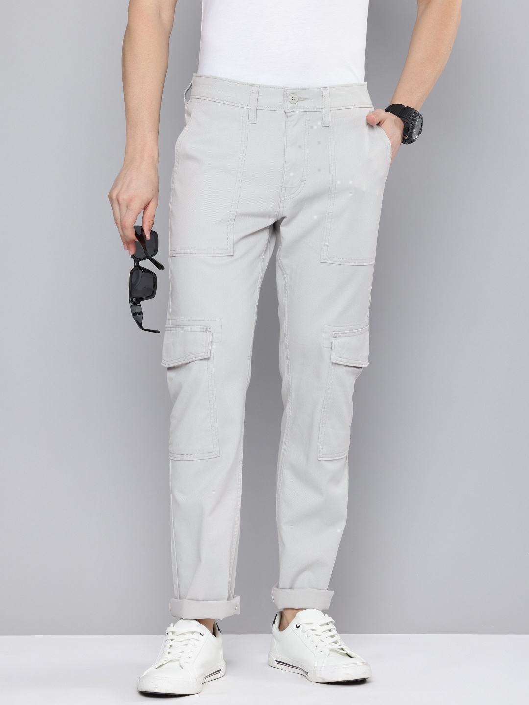 

Levis Men Slim Fit Cargos Trousers, Grey