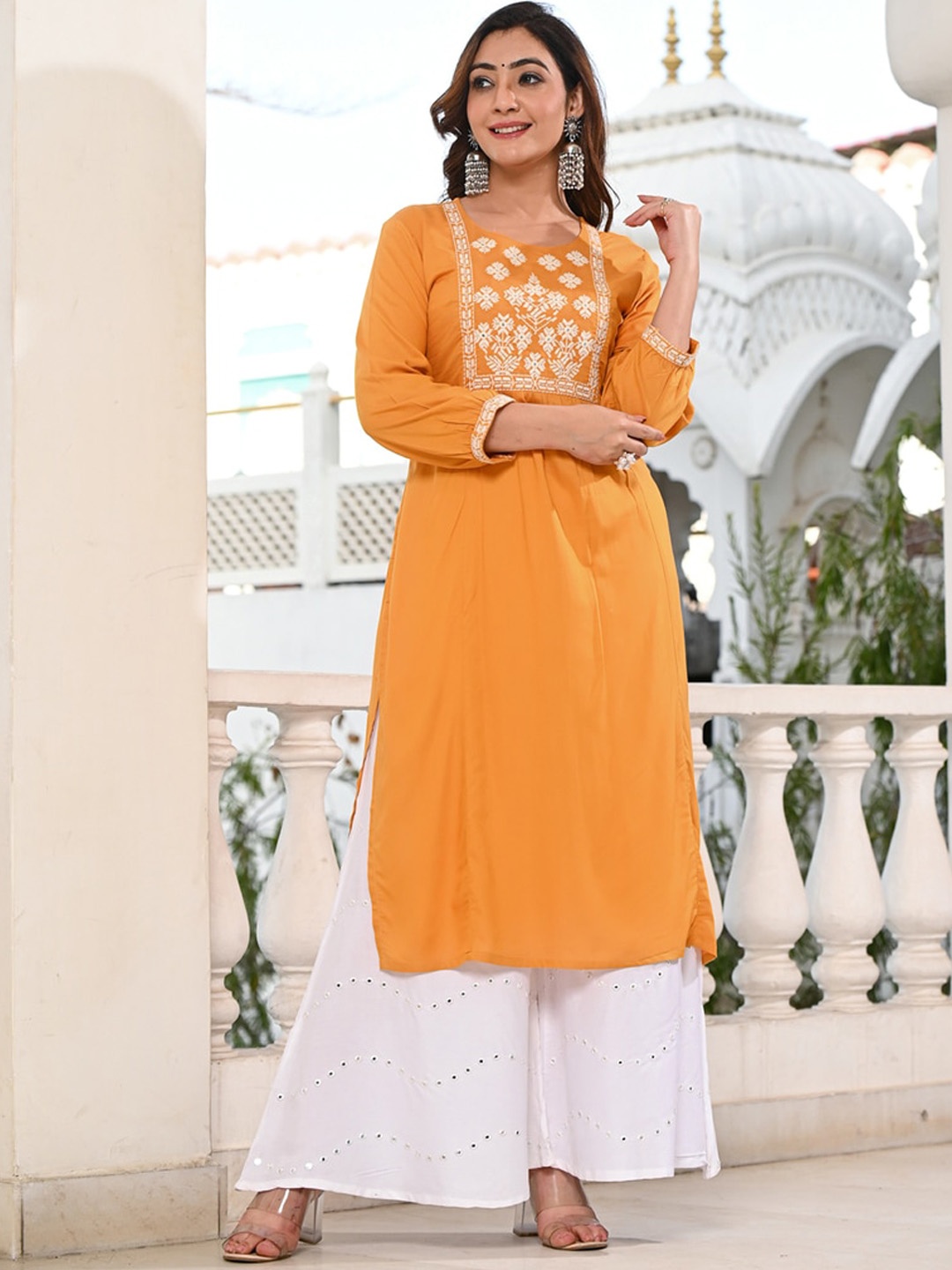 

Indi INSIDE Round Neck Puff Sleeves Thread Work Straight Kurta, Mustard