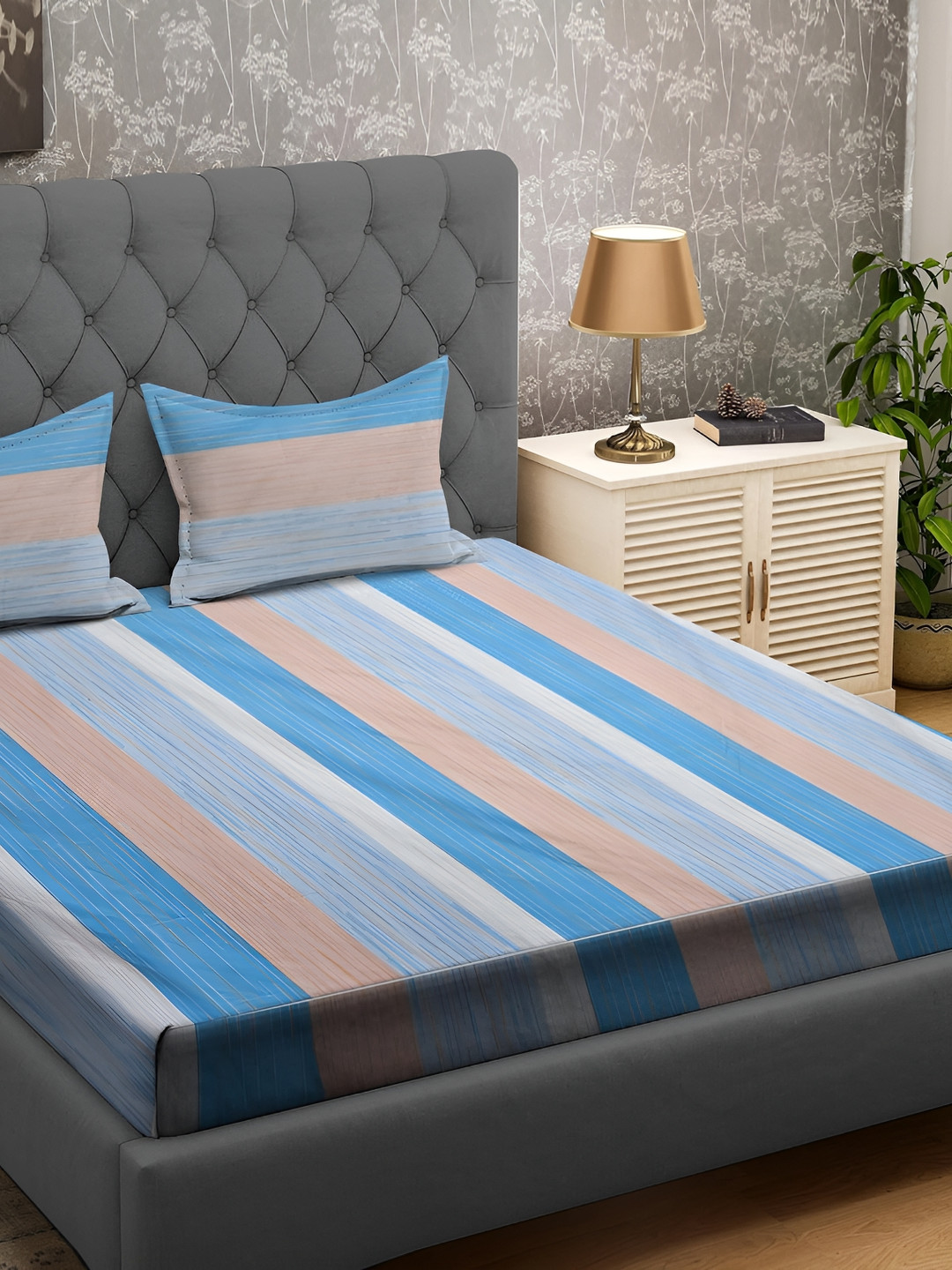

RRC Blue & White Striped 210 TC King Bedsheet with 2 Pillow Covers