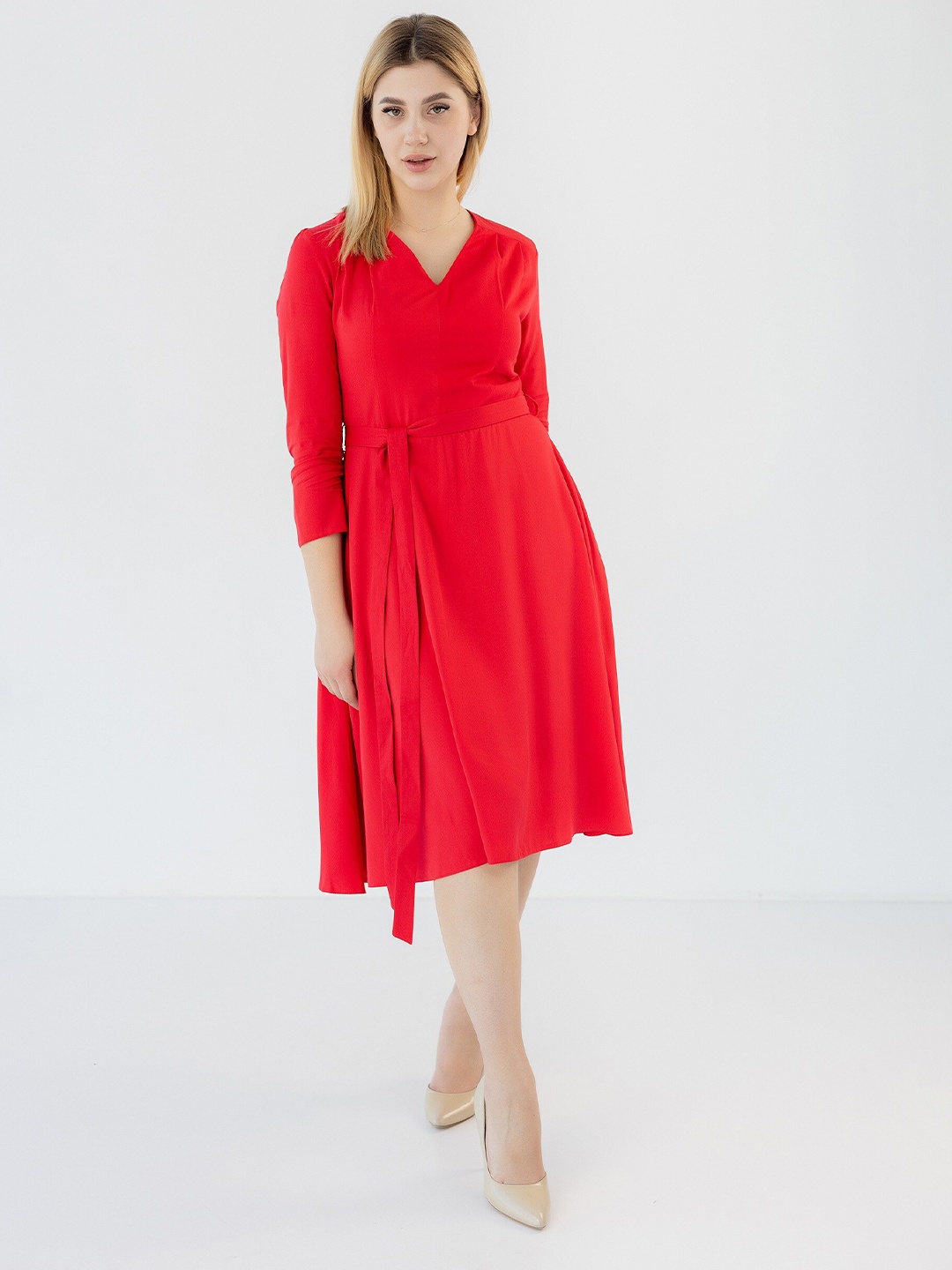 

Diyas London V-Neck Fit & Flare Midi Dress, Red