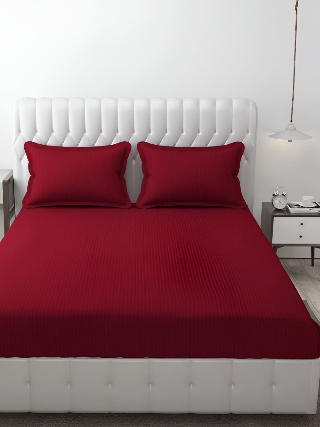 

MallowWorld Red Striped 200 TC Fitted Bedsheet With 2 Pillow Covers