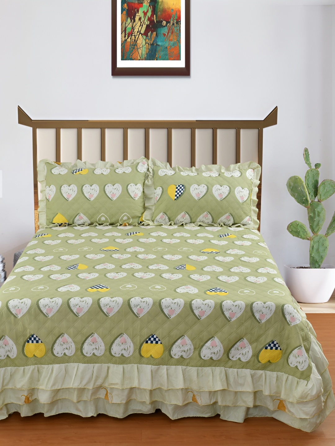 

MallowWorld Green & Yellow Printed 200TC King Bedcover With 2 Pillow Covers