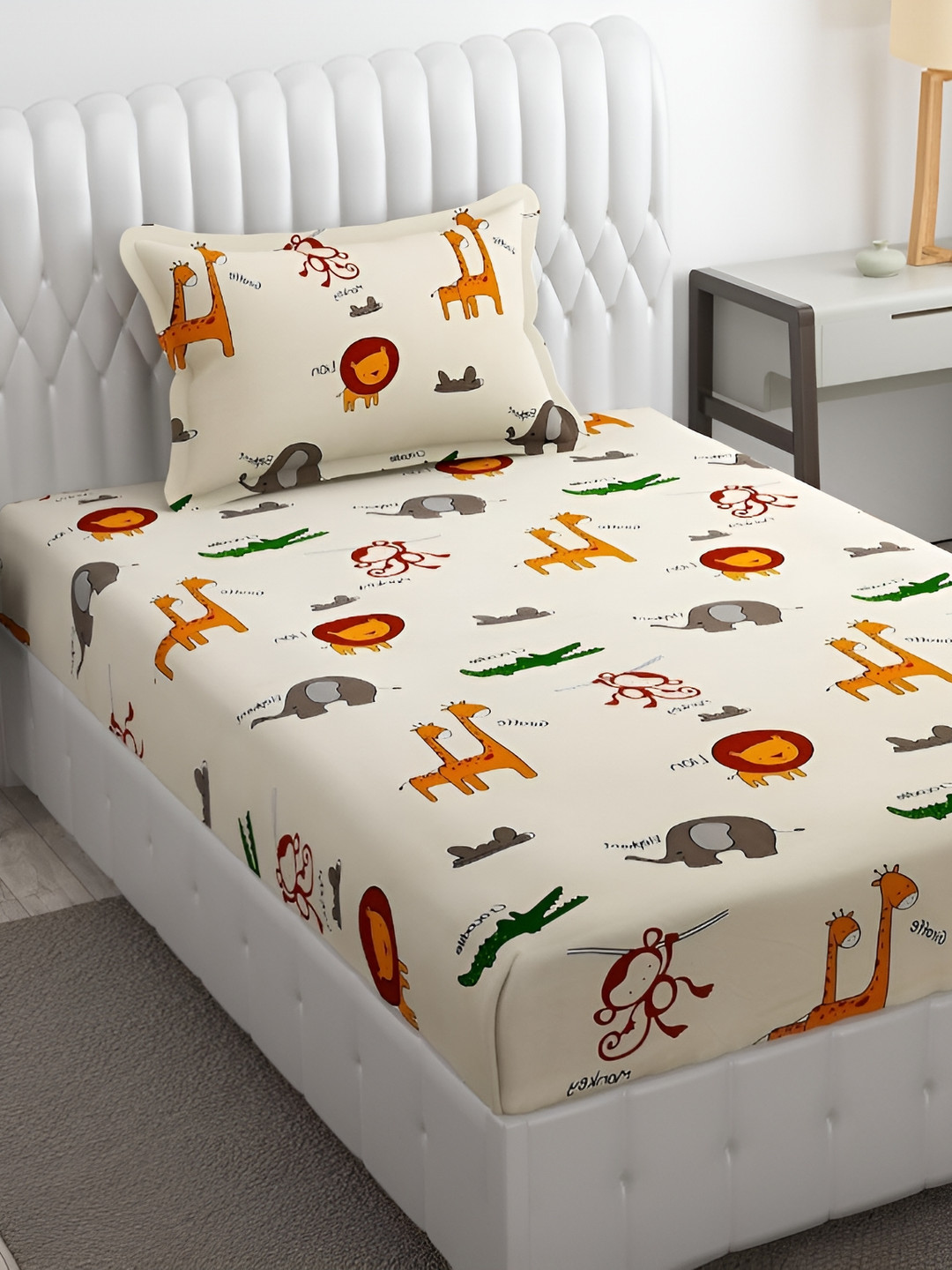 

MallowWorld White & Orange 200TC Bedsheet With Pillow Covers