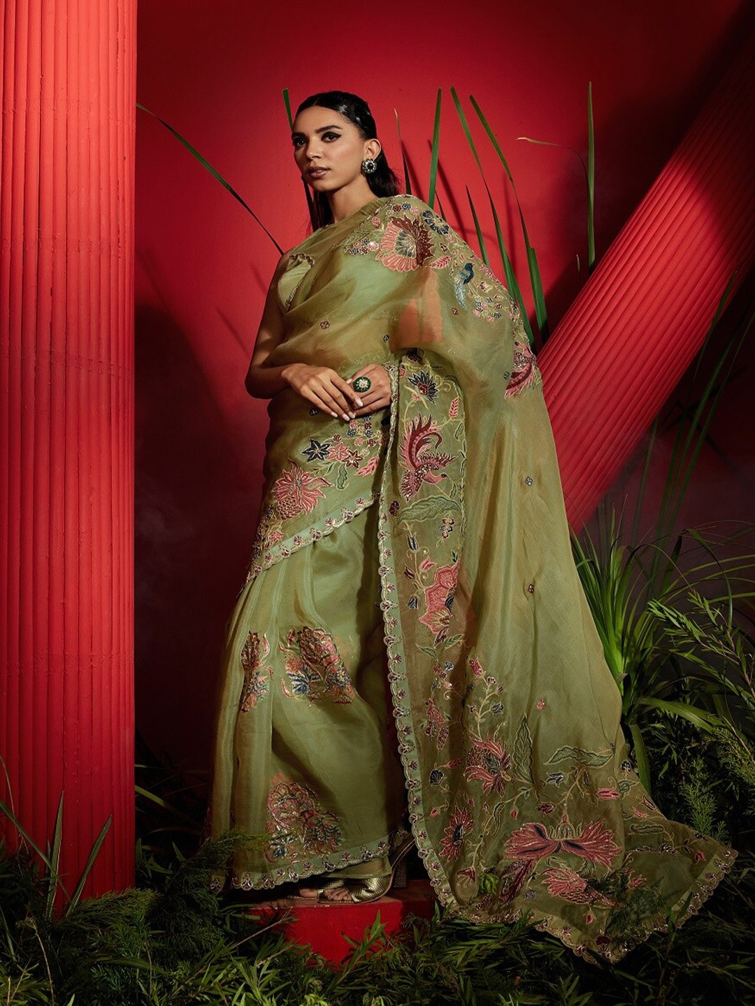 

Shreeka Floral Embroidered Zardozi Organza Saree, Green