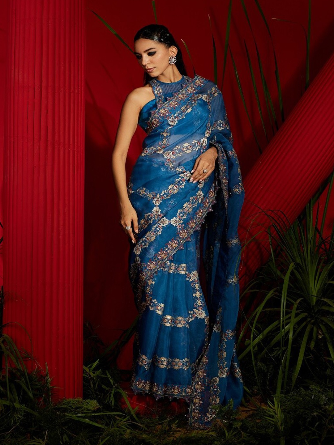 

Shreeka Floral Embroidered Organza Saree, Teal
