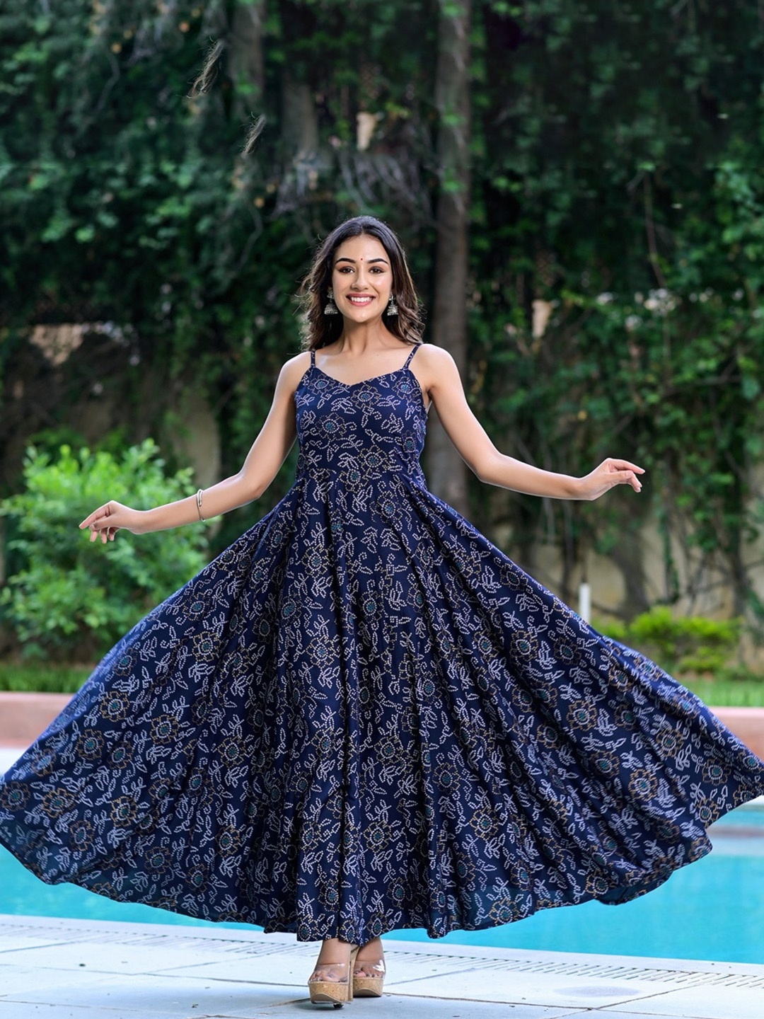 

Shrivani Bandhani Printed Shoulder Straps Cotton Anarkali Kurta, Blue