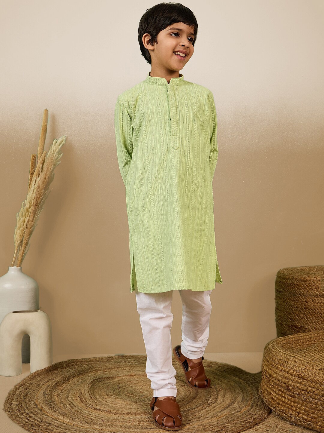 

Sanwara Boys Embroidered Regular Chikankari Kurta with Pyjamas, Green