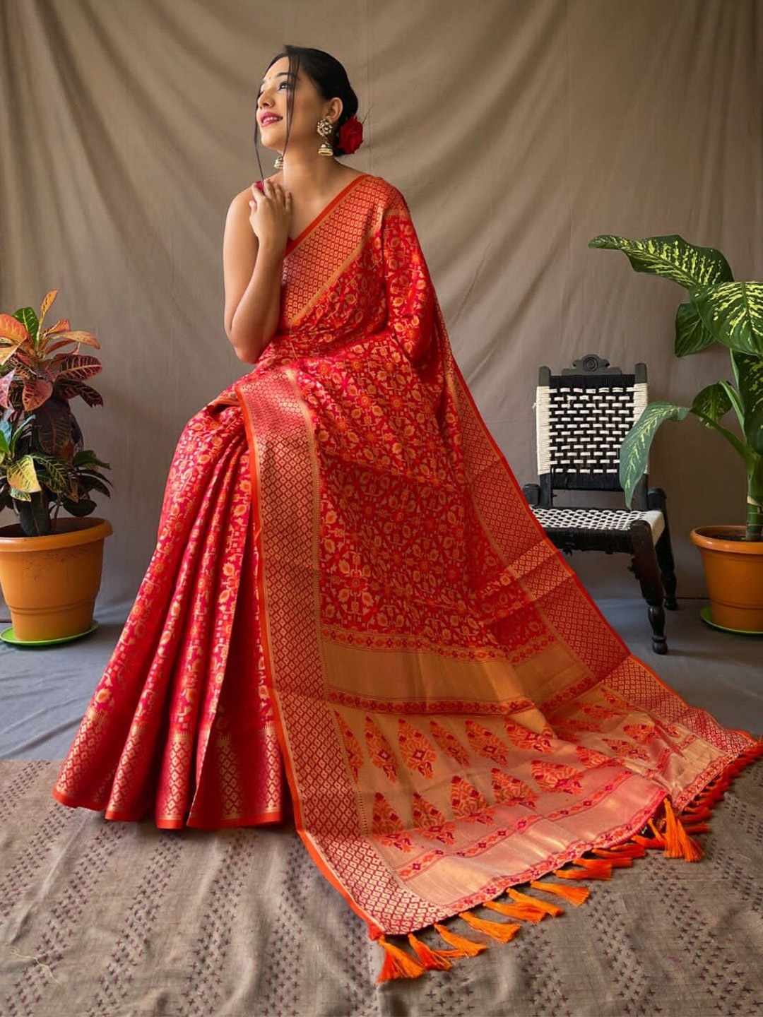 

Nimidiya Woven Design Zari Designer Patola Saree, Red