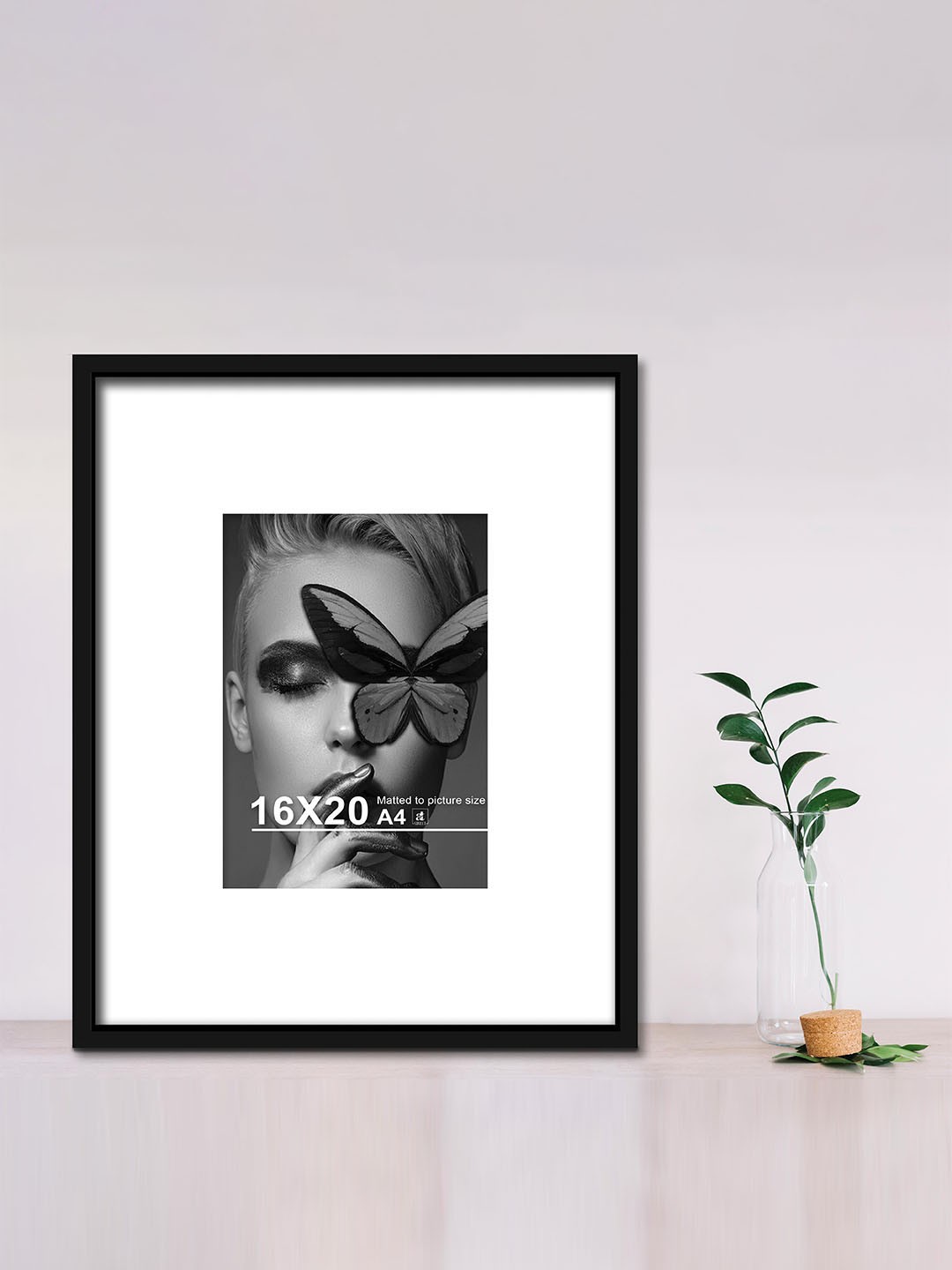 

Art Street Black & White Wood Wall Photo Frame