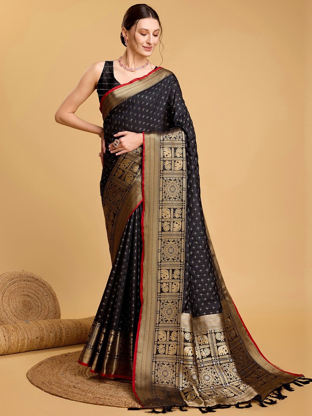 

Nimidiya Ethnic Motifs Woven Design Zari Banarasi Saree, Black