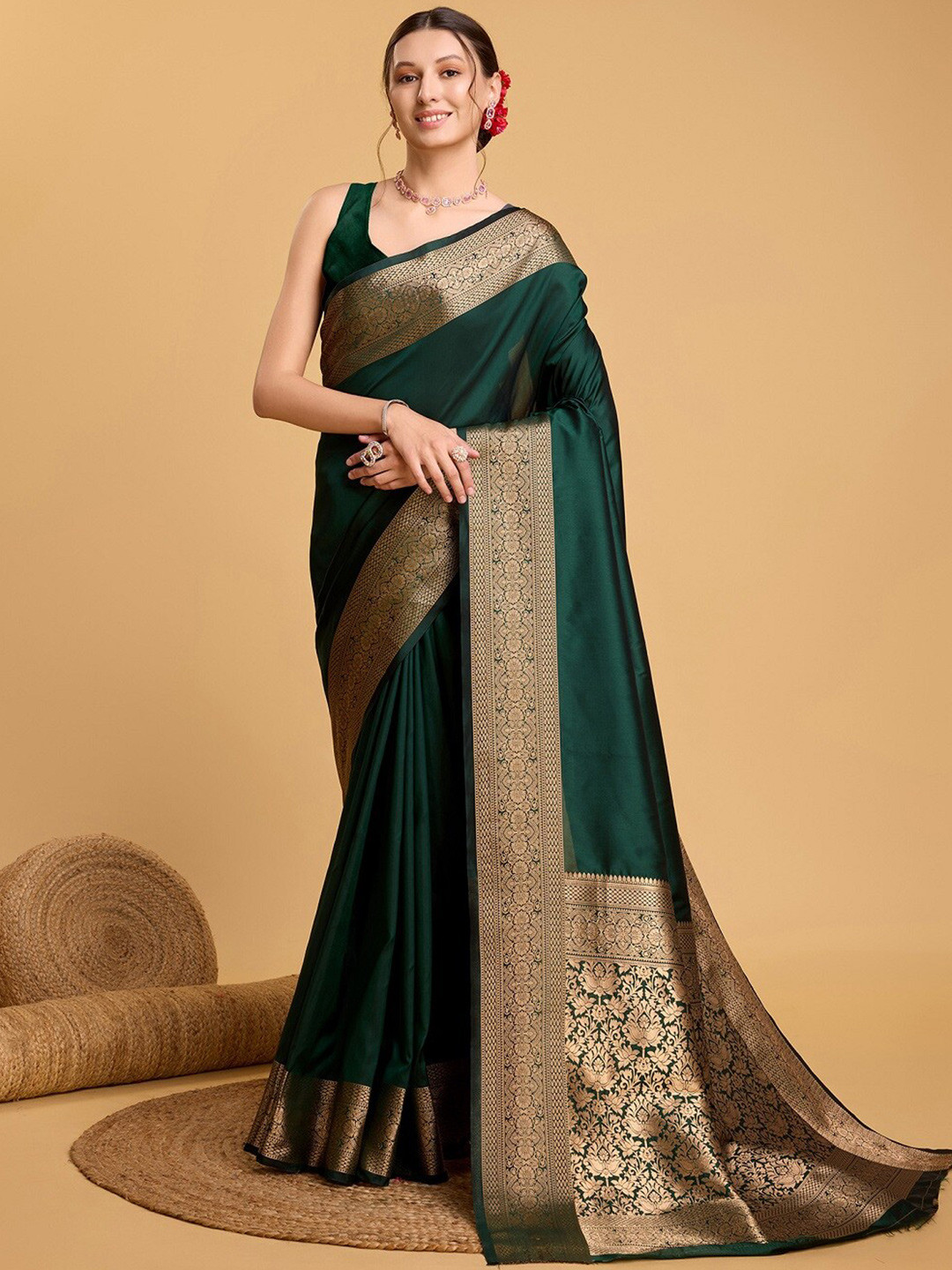 

Nimidiya Woven Design Zari Banarasi Saree, Green