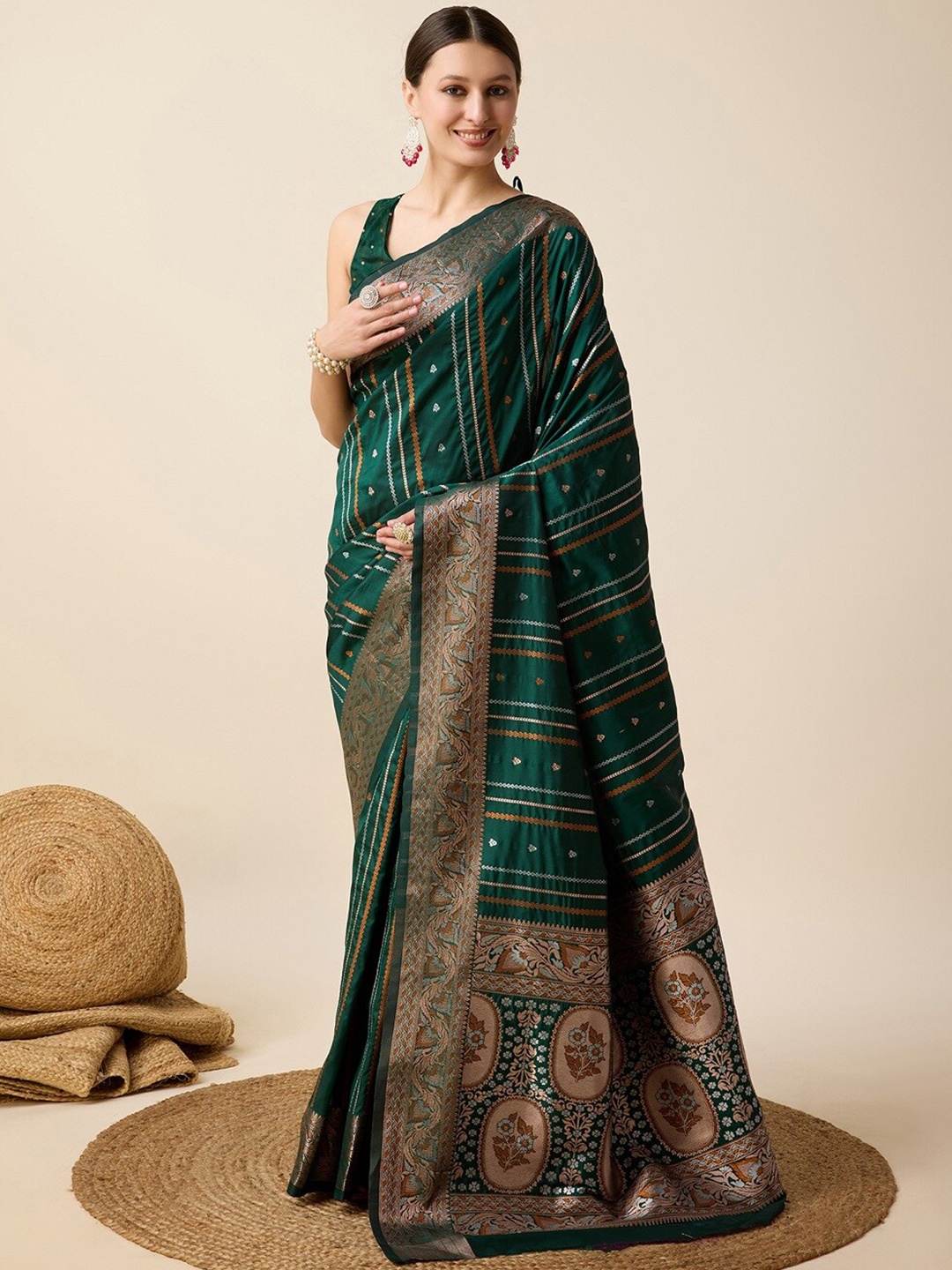 

Nimidiya Striped Woven Design Zari Banarasi Saree, Green