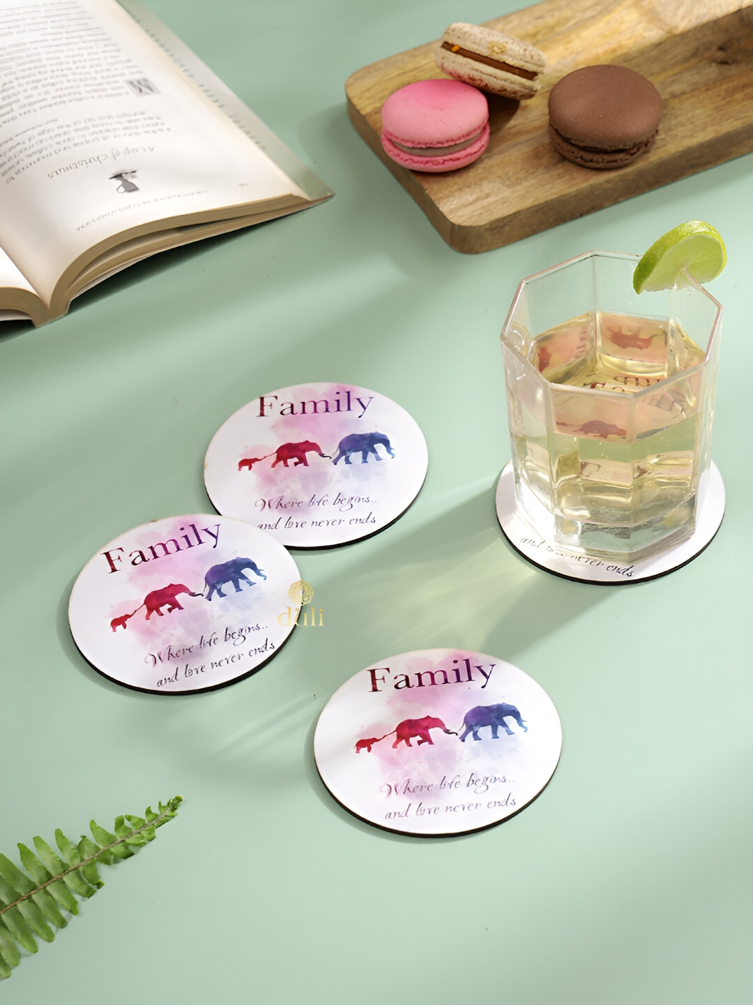 

DULI White & Pink 4 Pieces Printed Wooden Round Coasters