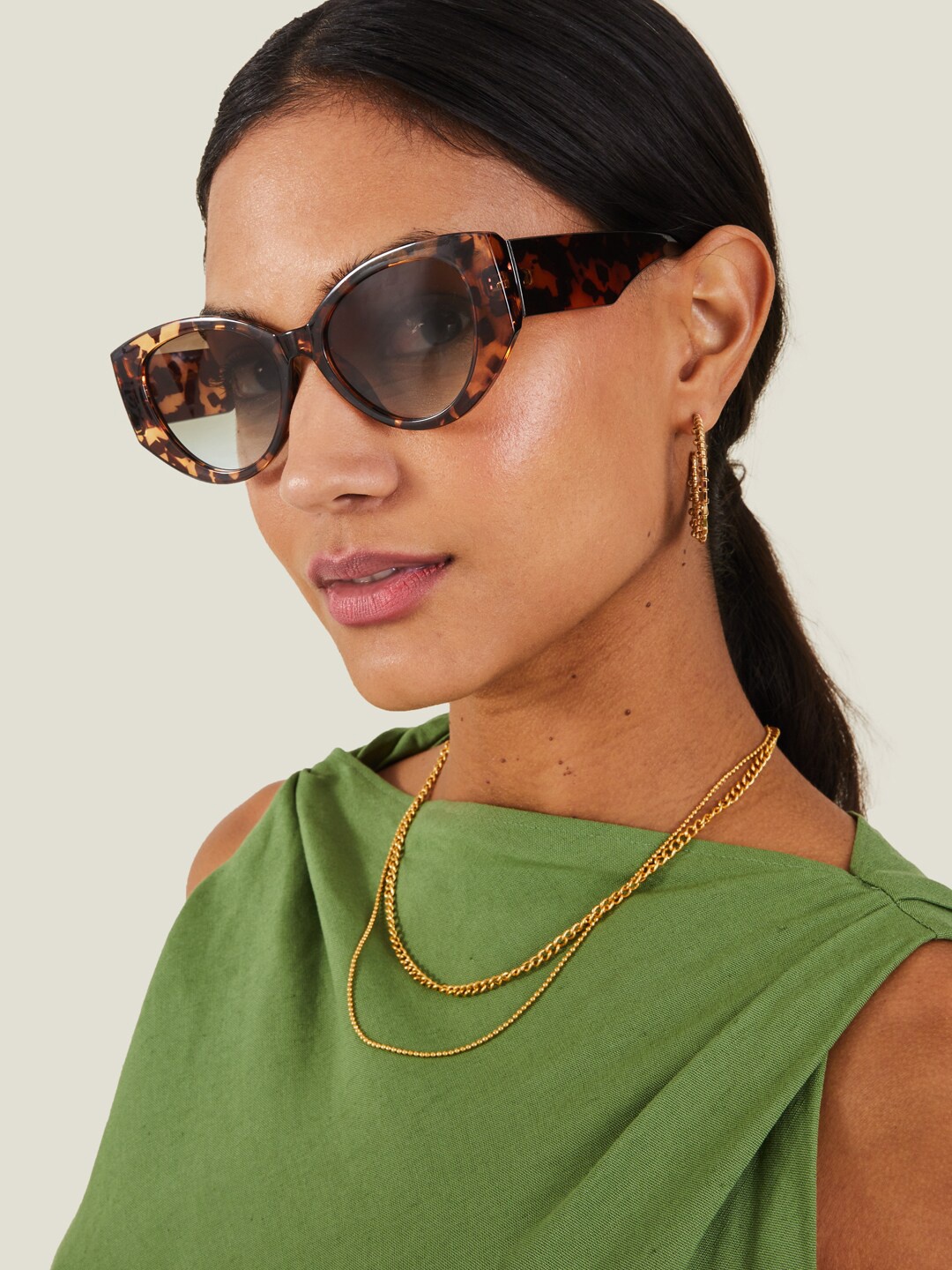 

Accessorize Women Cateye Sunglasses with UV Protected Lens MA-10001925241, Black