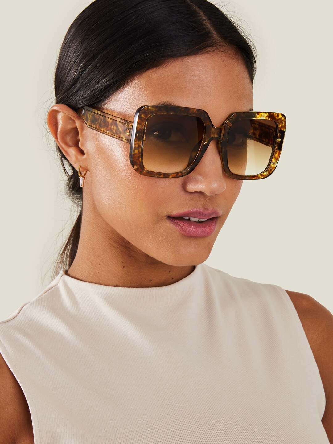 

Accessorize Women Square Sunglasses with UV Protected Lens MA-10001923671, Brown