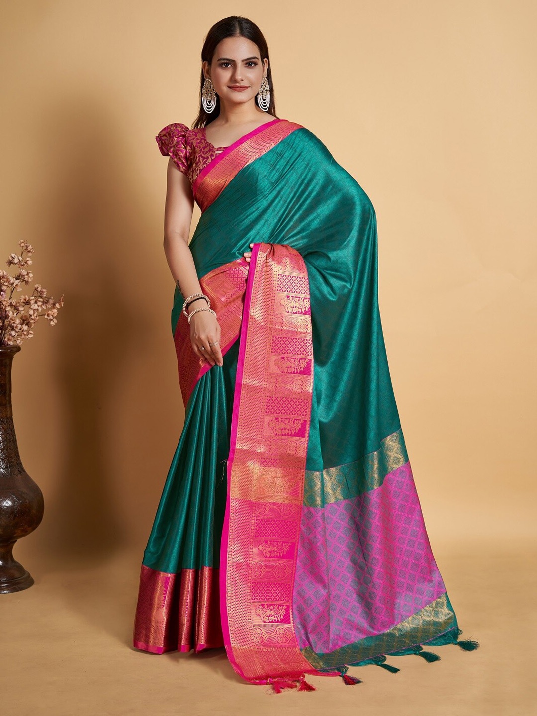 

Nimidiya Woven Design Zari Banarasi Saree, Pink