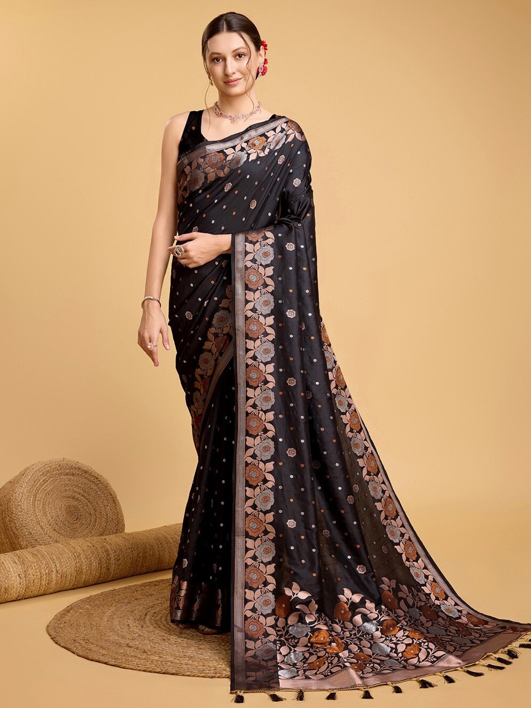 

Nimidiya Floral Zari Designer Banarasi Saree, Black