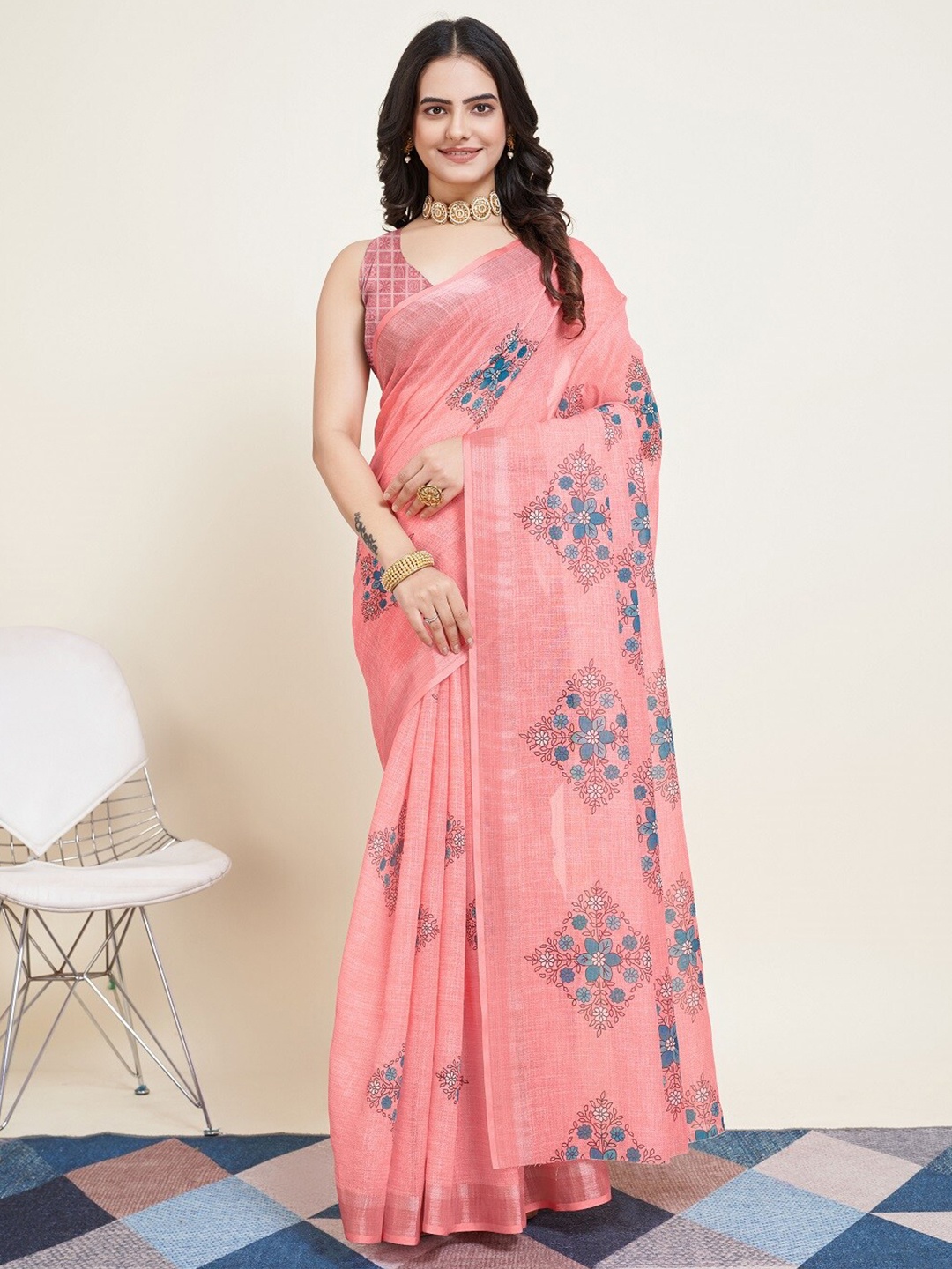 

Nimidiya Floral Printed Kota Saree, Peach