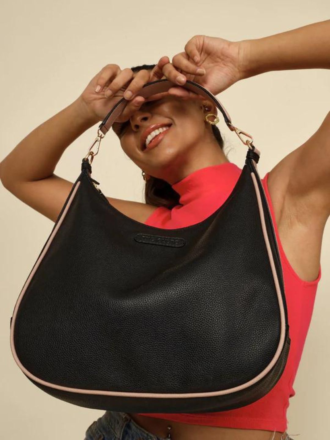 

THE GUSTO Half Moon Hobo Bag, Black
