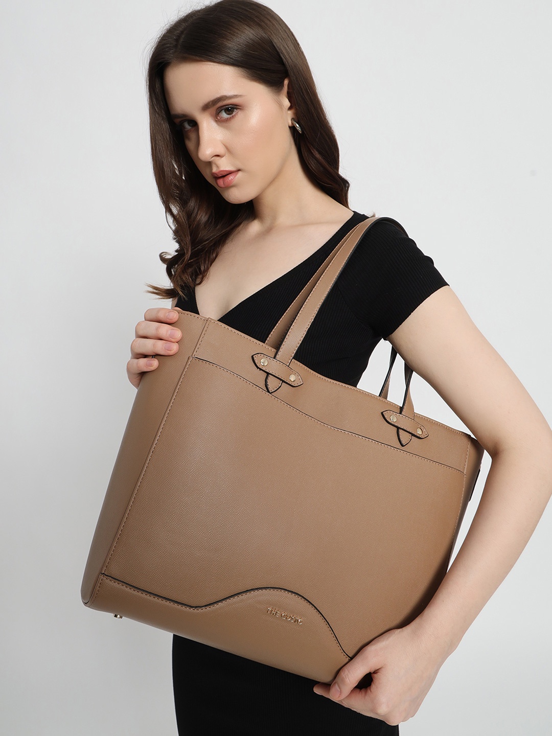 

THE GUSTO Oversized Structured Shoulder Bag, Beige