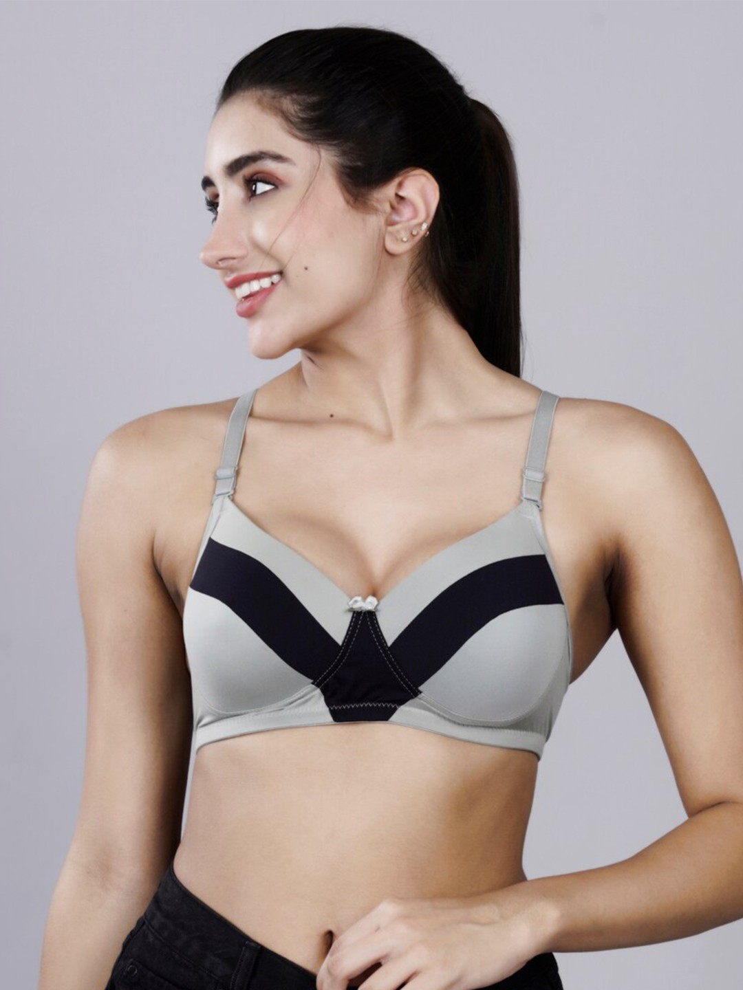 

Herryqeal Colourblocked Full Coverage Heavily Padded Everyday Bra- All Day Comfort, Grey