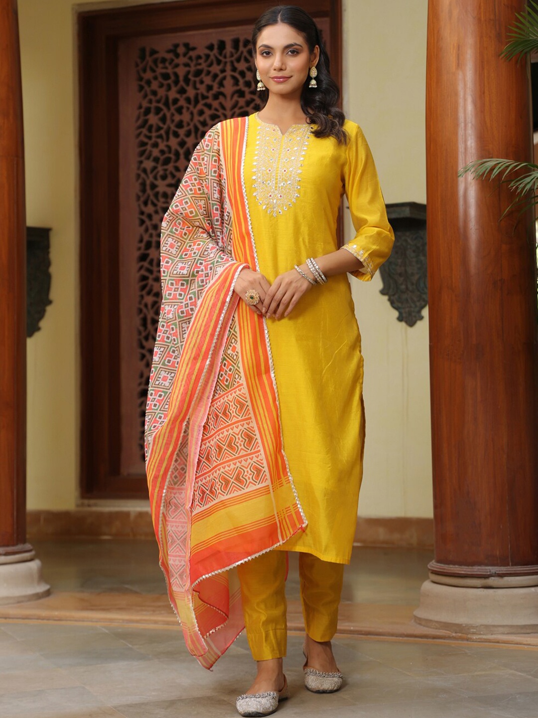 

AURIELLA Embroidered Round Neck Patchwork Chanderi Silk Straight Kurta Set, Yellow