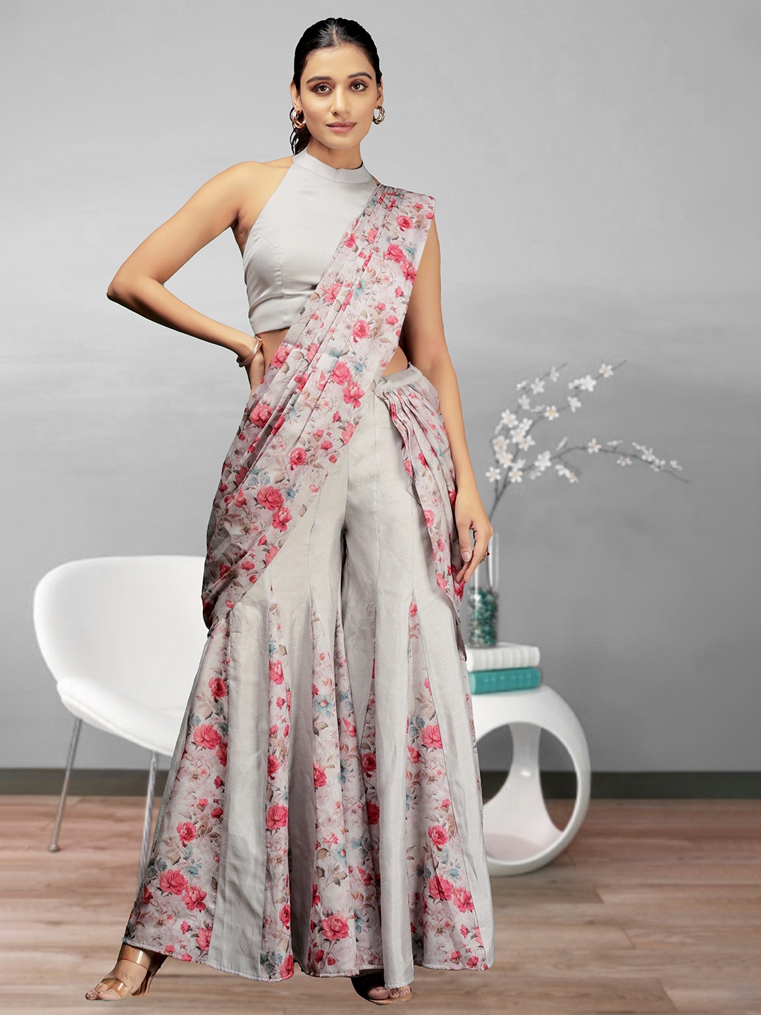 

RACHNA Floral Prestitched Palazzo Frill Ready To Wear Saree, Pink