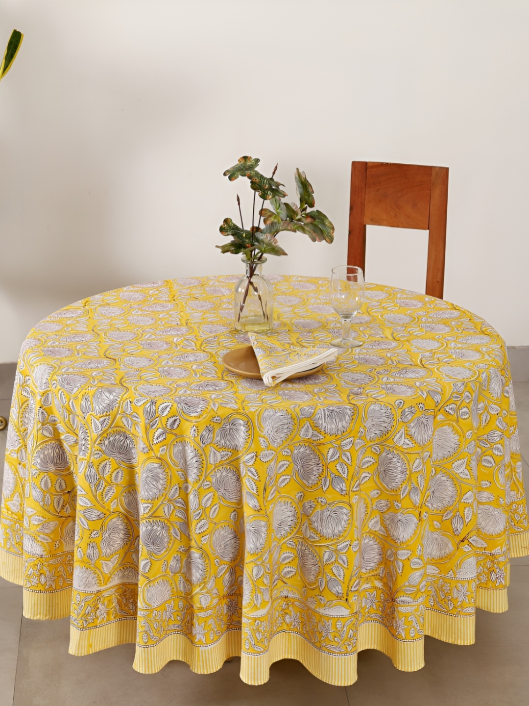 

HANDICRAFT PALACE Yellow Floral Printed Cotton 4 Seater Round Table Cover With Napkin Set