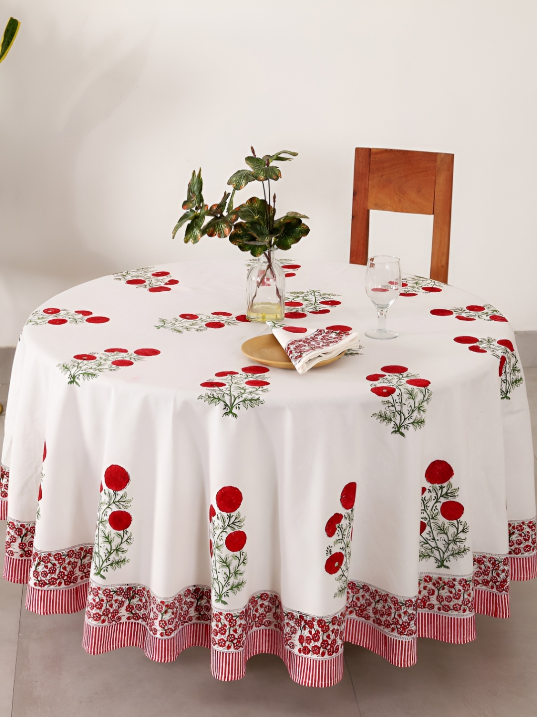 

HANDICRAFT PALACE Red Floral Printed Cotton 4 Seater Round Table Cover With Napkin Set