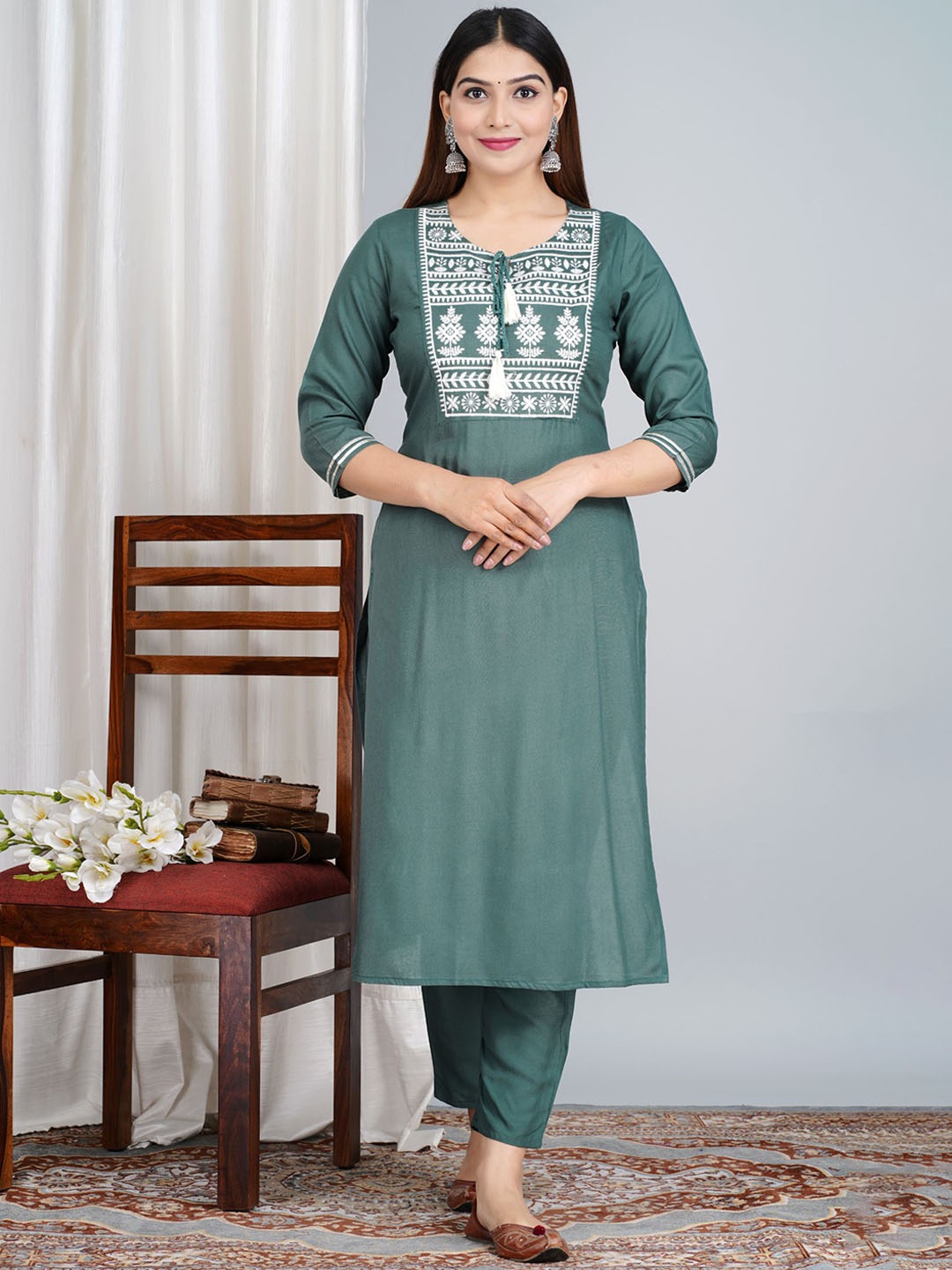 

PARIKSHIT Ethnic Motifs Printed Round Neck Straight Kurta with Palazzos & Dupatta, Green