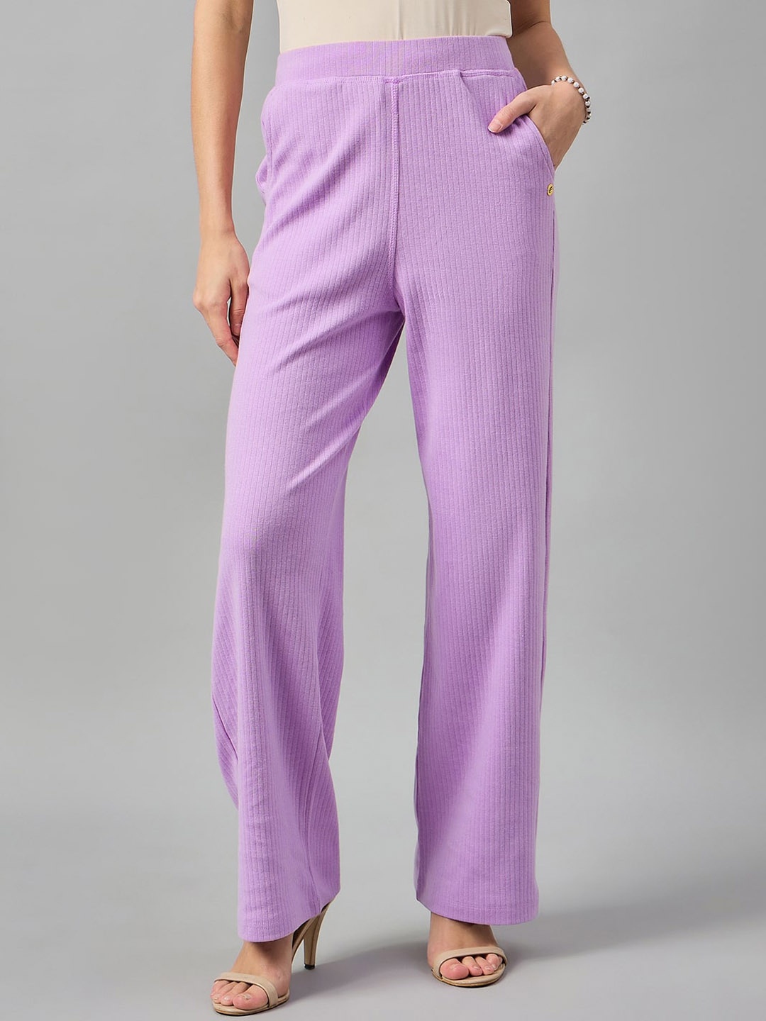 

FEMEA Women Mid Rise Flared Parallel Trousers, Lavender