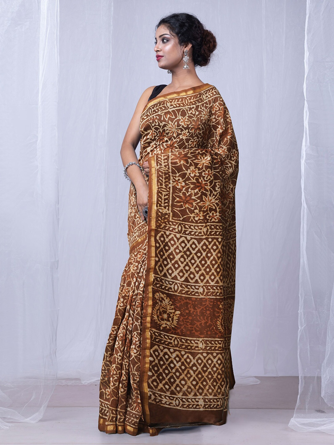 

Unnati Silks Dabu Printed Zari Handloom Chanderi Saree, Brown