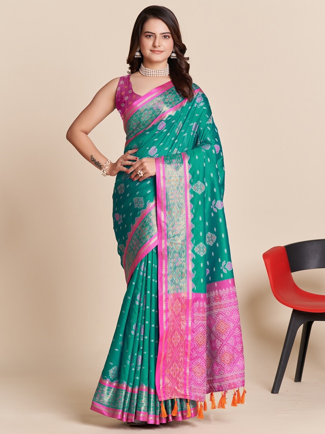 

Nimidiya Woven Design Zari Patola Saree with Tassels, Sea green