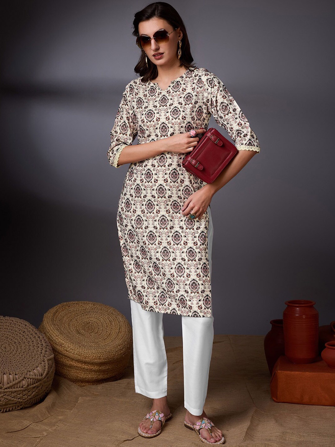

Ishin Ethnic Motifs Printed Round Neck Crepe Straight Kurta, Brown