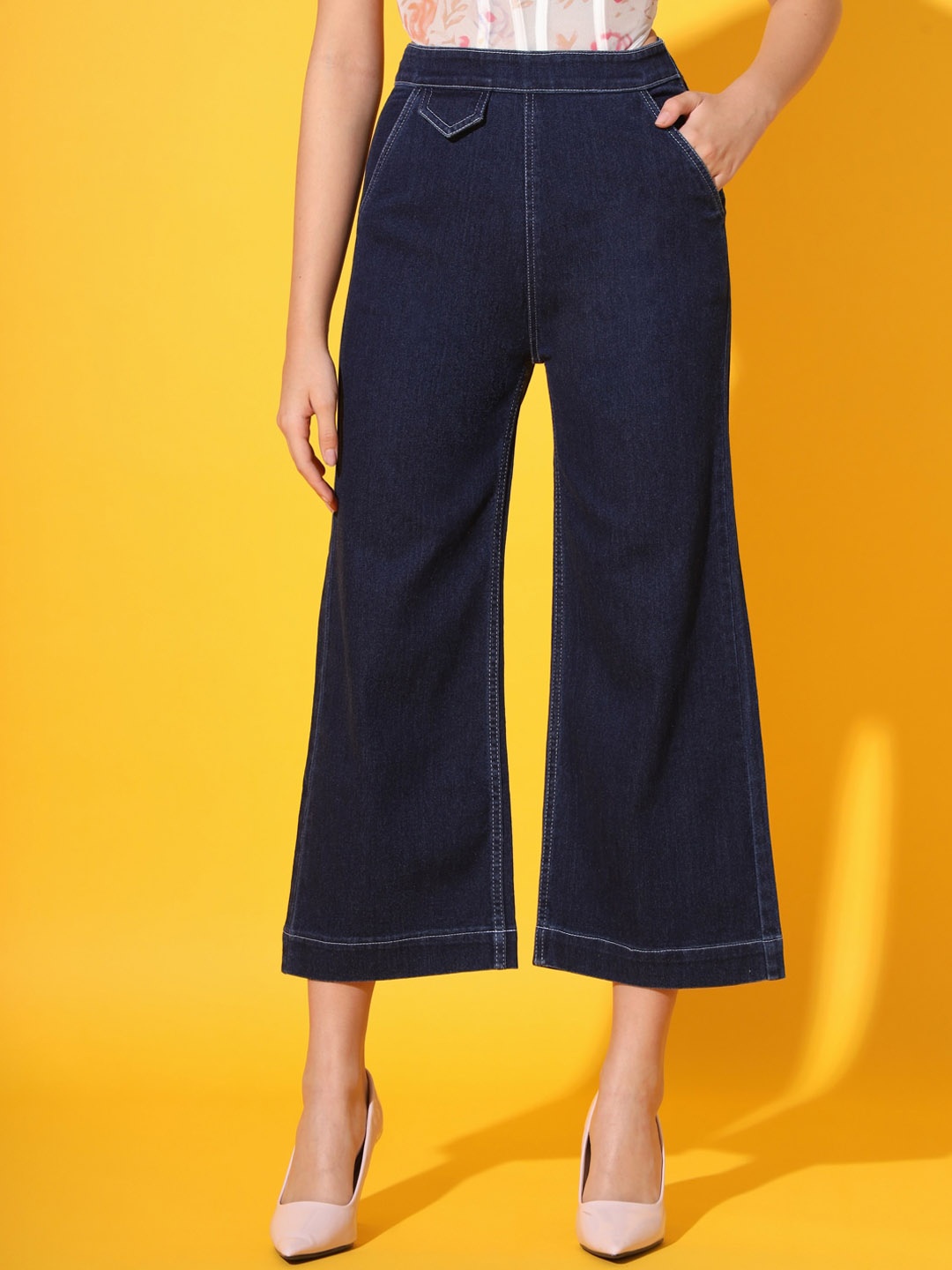 

GUTI Women Flared High-Rise Stretchable Jeans, Blue
