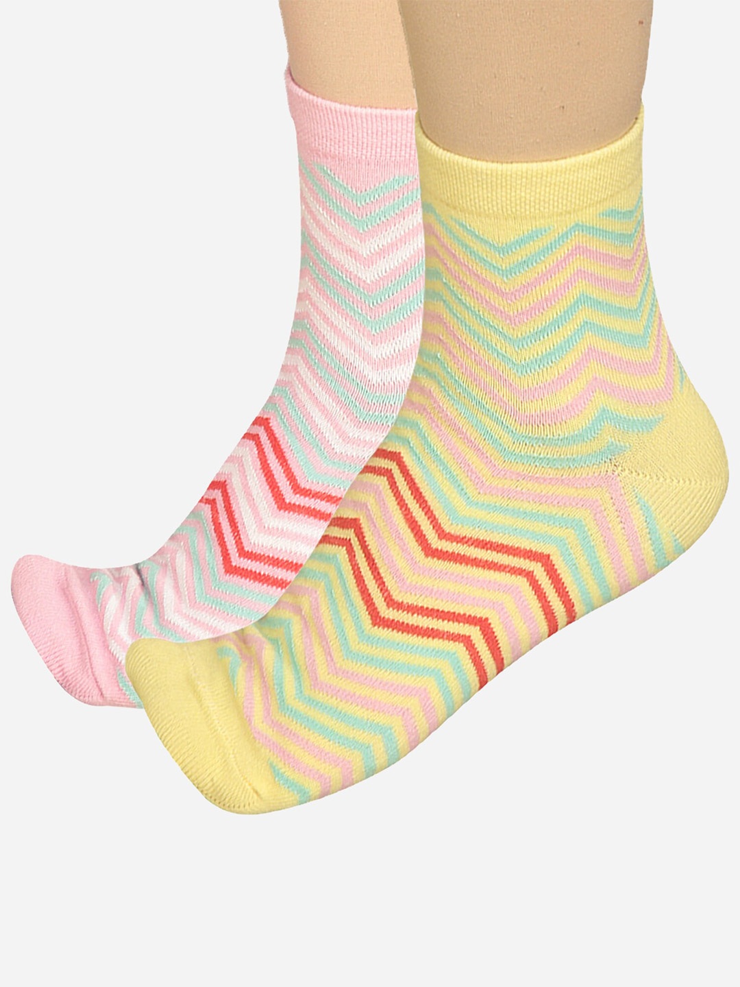 

Bodycare Women Pack Of 2 Patterned Odour-Free Mid-Calf-Length Socks, Pink